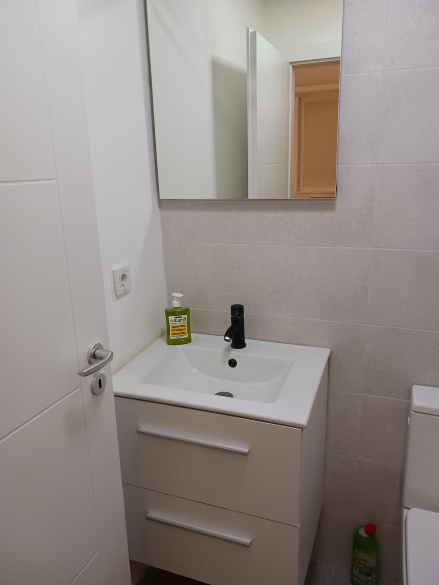Myky Mouse Nu Primesc Santieristi Si Petrecareti Appartement Boekarest Buitenkant foto